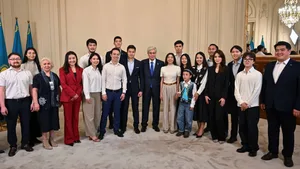 Токаев встретился с соотечественниками в Брюсселе