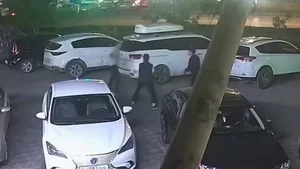 В Бишкеке задержали двоих мужчин после драки в "Джале" (видео)