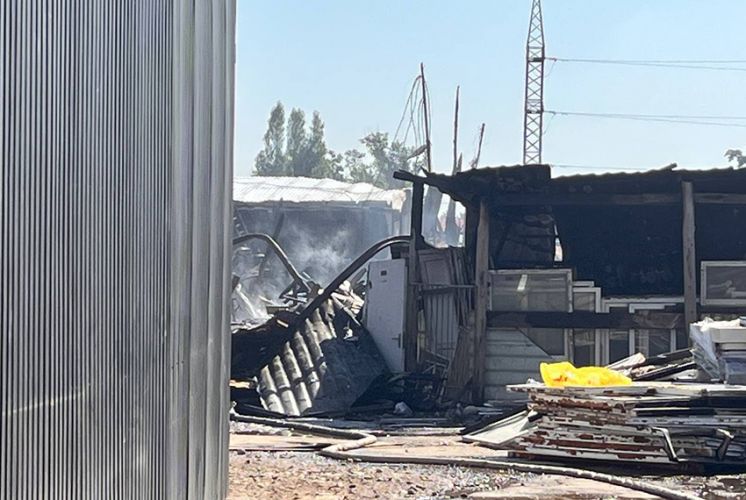 Fire at Kok-Sai market in Bishkek completely extinguished