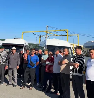 В Караколе забастовкой у властей выбили повышение тарифов за проезд в маршрутках