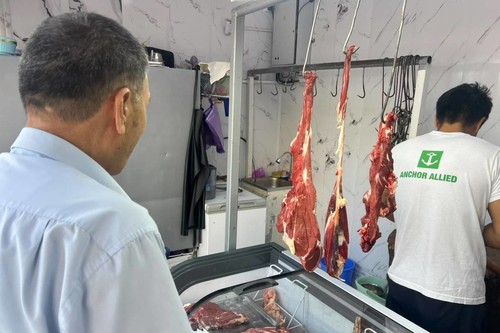 Сотрудники Антимонопольной службы в Оше провели мониторинг цен на продукты питания, цемент и ГСМ