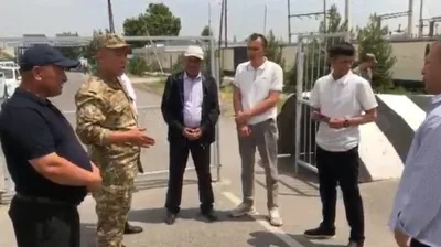 Гражданин Узбекистана полез в драку с кыргызстанскими пограничниками на КПП