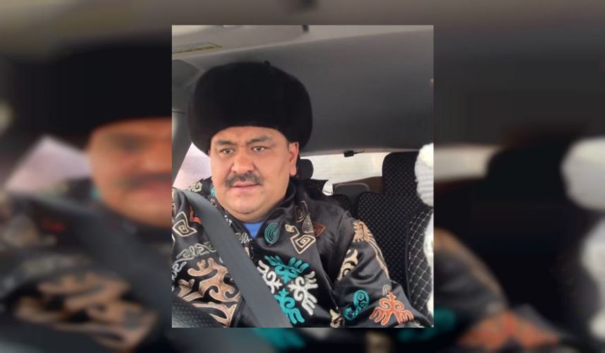 Actor Askat Sulaimanov fined by patrol police for illegal advertising