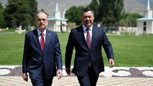 Как прошла церемония встречи президентов Кыргызстана и Албании — фото