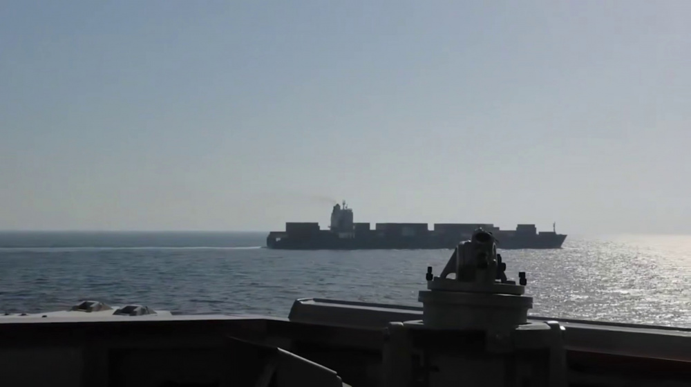 ВМС США открыли огонь по иранскому судну в Аравийском море (видео)