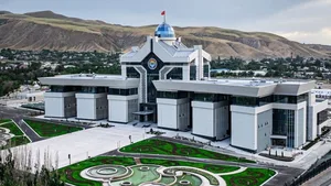 Администрация президента обратилась к бишкекчанам с просьбой: по возможности проведите дни саммита ШОС и ВИК на Иссык-Куле или в других местах отдыха