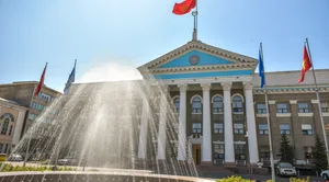 Мэрия Бишкека рассказала о демонтаже незаконно возведенных балконов