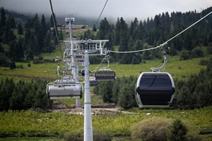 Sadyr Japarov launches cable ways for future Ala-Too Resort