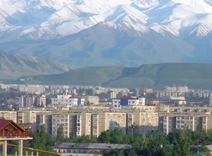 Мэрия Бишкека планирует снести мини-рынок в 12-м микрорайоне