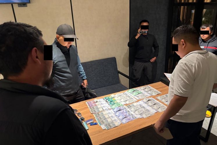 Criminal group extorting money from businessman detained in Issyk-Kul region