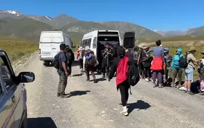 В Чаткальском районе спасатели вывели в безопасное место 36 человек (видео)