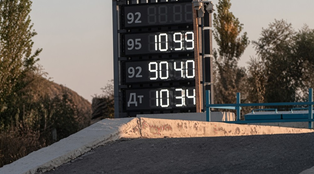 Дефицит дизеля в Баткене: на отдельных заправках топлива нет