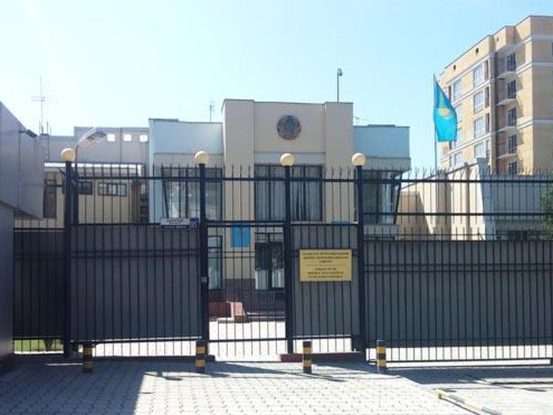 Внедорожник со 106 протоколами может принадлежать иностранному посольству