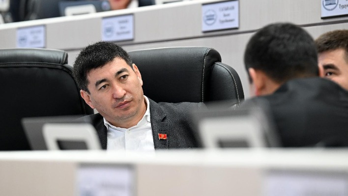 Депутат: Двух уроков физкультуры в школе недостаточно