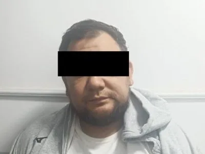 В Токмоке мужчина избивал сожительницу и детей лопатой