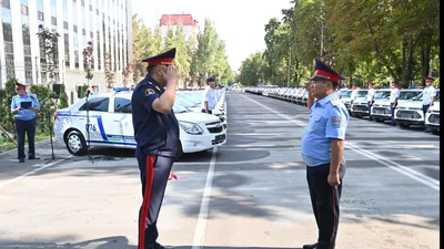 Участковым милиционерам Кыргызстана передали 102 новых автомобиля