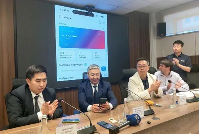 Кыргызстанцы смогут платить QR-кодом за рубежом: запущена интеграция с Alipay+