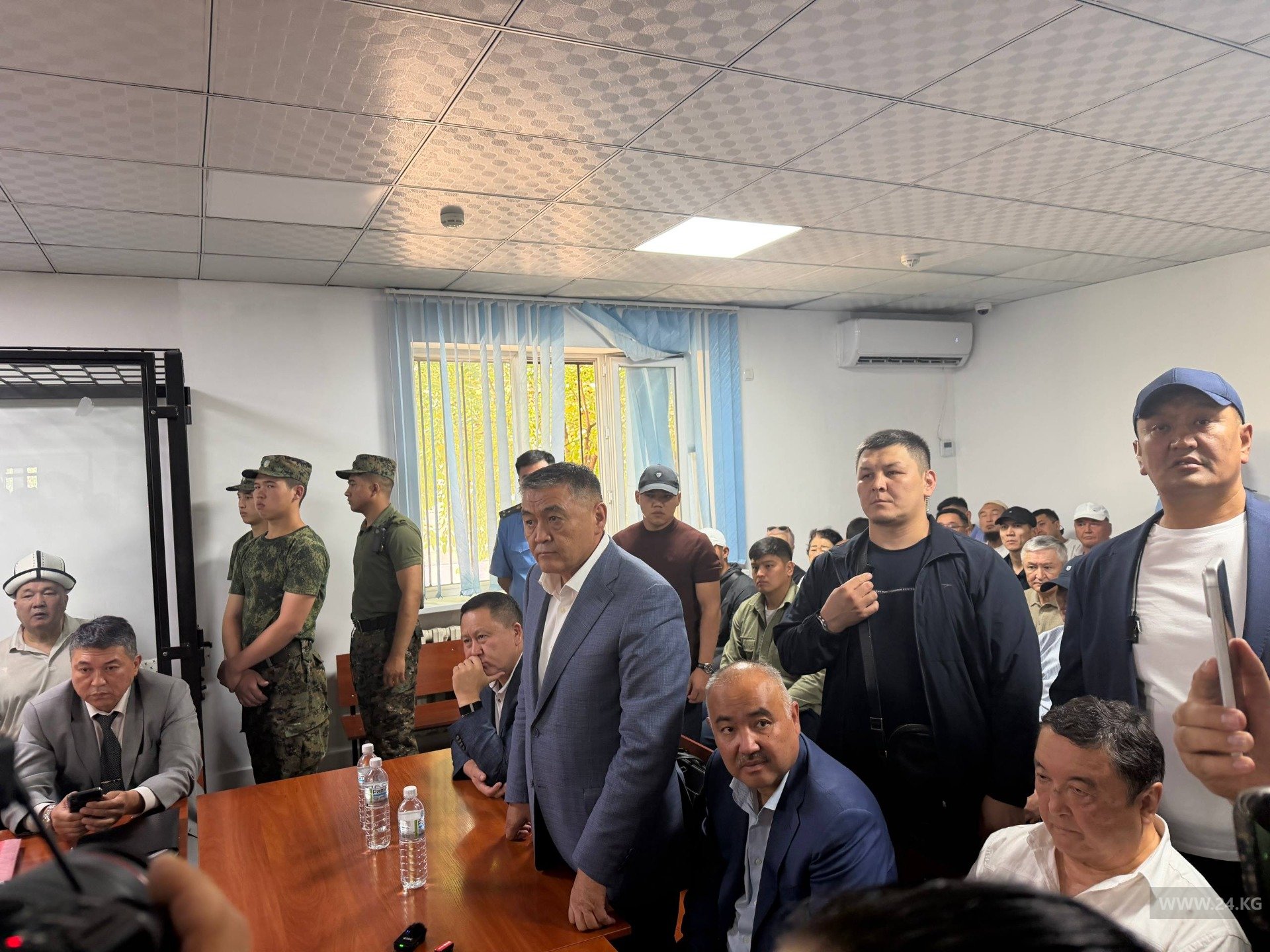 «Вас надо убрать»: на суде по «делу 75» произошла перепалка судьи с журналистами