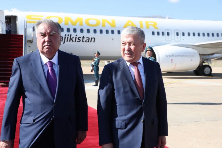 President of Tajikistan Emomali Rahmon arrives in Kyrgyzstan