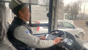 Водителям автобусов в Бишкеке повысят зарплаты — Алиев