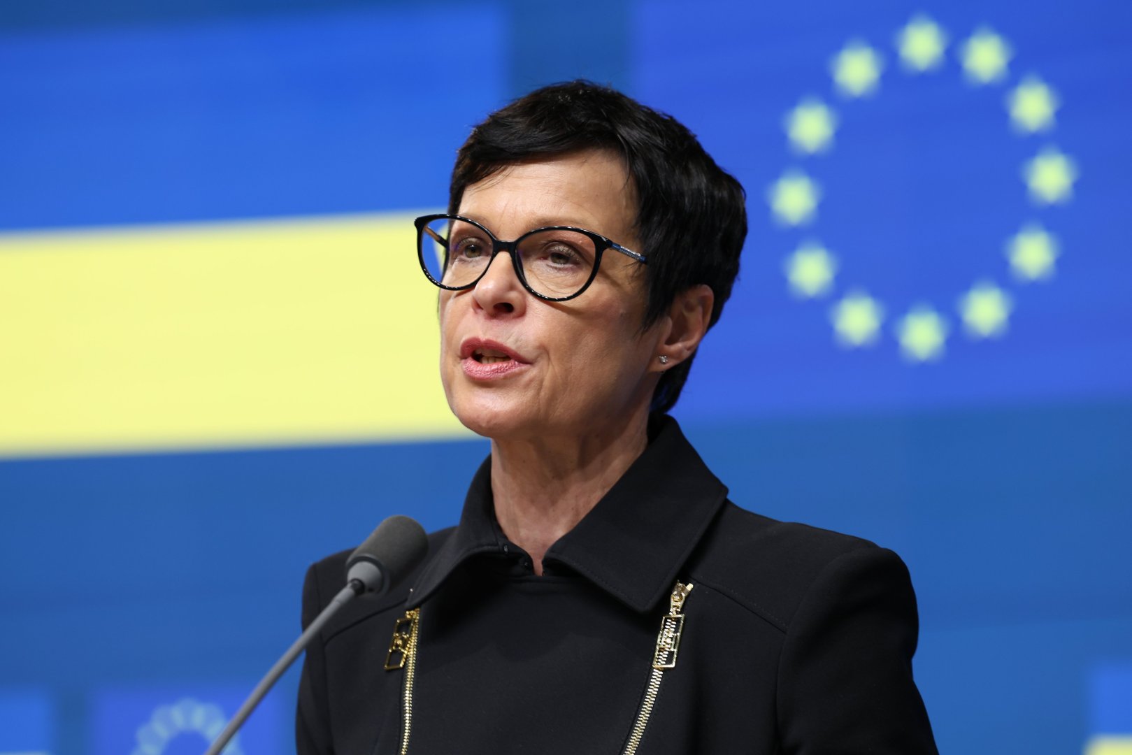 Мир на Южном Кавказе поможет процветанию Европы - Еврокомиссар