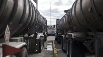 Антимонопольная служба КР заключила соглашение с нефтетрейдерами