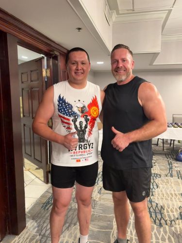 Kyrgyzstani Islam Narynbekov becomes two-time US kettlebell lifting champion