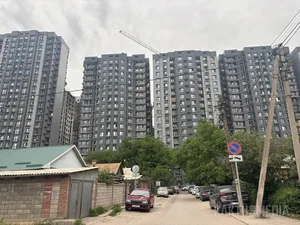 Дома ГИК. Жить есть где, но где парковаться? (видео)
