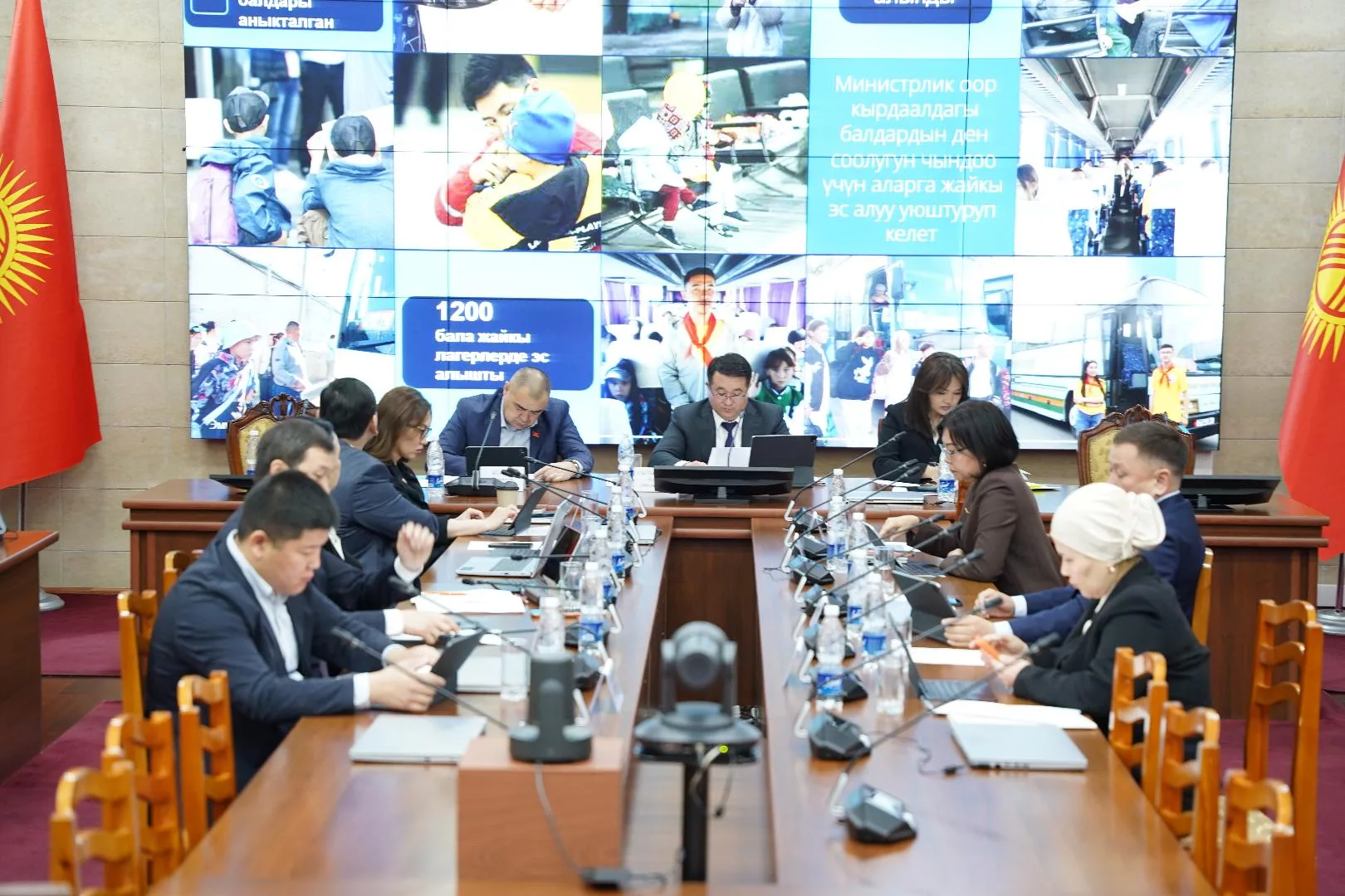 Депутатская группа «Ишеним» заслушала информацию о деятельности Минтруда