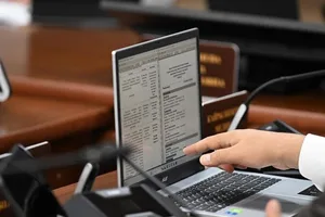 Госбанки КР прекратили отношения с более чем 130 компаниями из-за санкционных рисков, - Минэкономики
