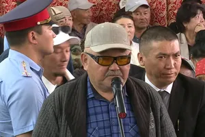 Житель села Ак-Кочкор Жети-Огузского района пожаловался на незавершенное строительство тротуара стоимостью 4 млн сомов