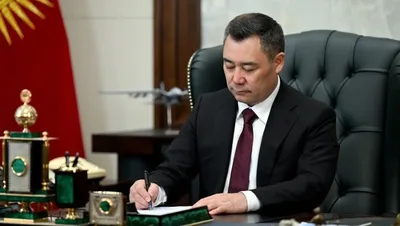 Садыр Жапаров подписал новый закон о референдуме