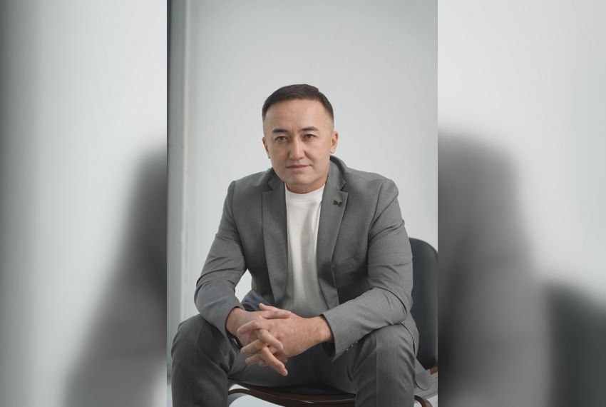 Илим Карыпбеков раскритиковал освобождение блогеров от налогов
