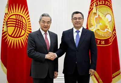 Садыр Жапаров принял министра иностранных дел Китая Вана И. О чем говорили
