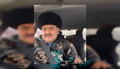 Актера Аската Сулайманова за незаконную рекламу оштрафовала патрульная милиция