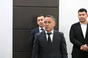 Алмаз Калыбаев представлен коллективу Верховного суда Кыргызстана