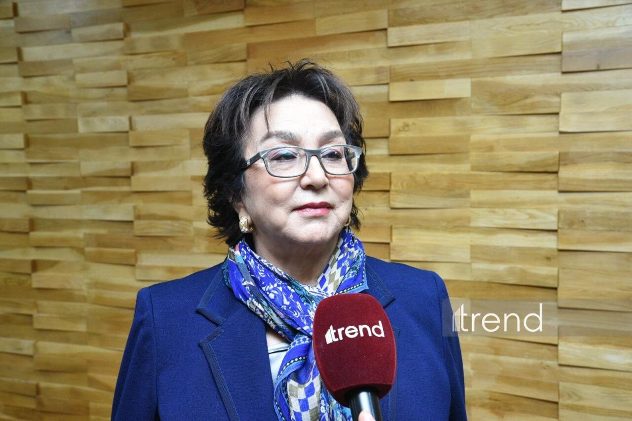 Məleykə Abbaszadə xarici dil imtahanı ilə bağlı əvvəlki mövqeni səhv saydı