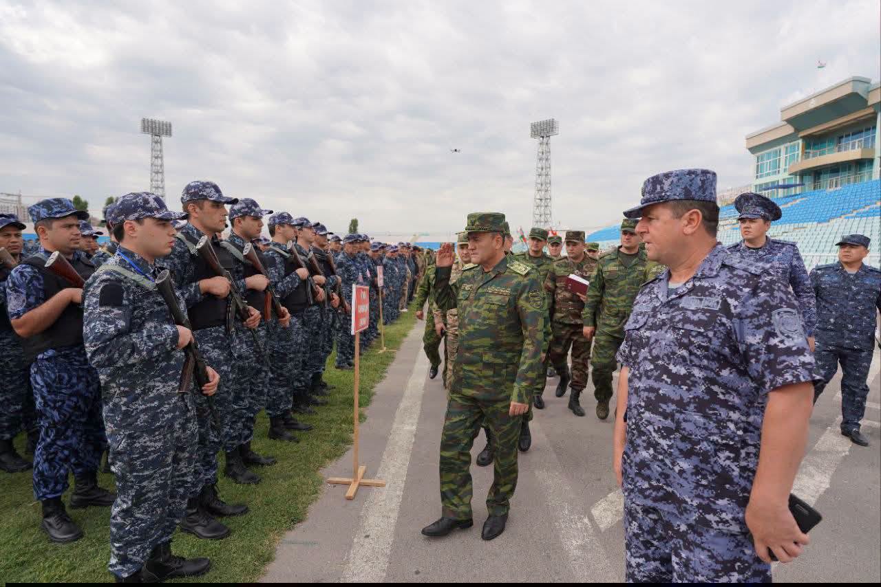 Министр обороны Таджикистана принял участие в проверке территориальной обороны в Худжанде