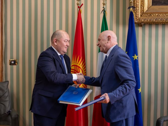 Kyrgyzstan and Italy sign treaty on mutual legal assistance in criminal matters