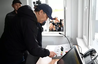 Садыр Жапаров дал старт техническому запуску канатных дорог всесезонного горного кластера «Ала-Тоо Резорт»
