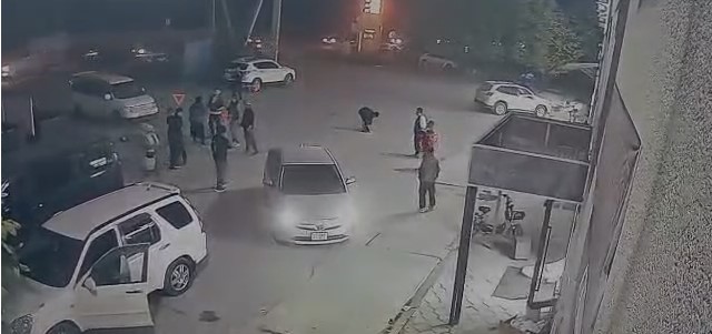 В Бишкеке мужчину избили при детях. Он заявил о бездействии милиции