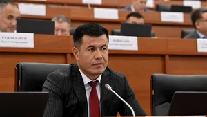 Экс-депутат парламента Омурбек Бакиров оправдан по делу о подкупе голосов