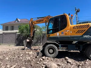 Продолжается ремонт улиц Бишкека в рамках титульного списка