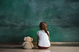 В Таласе шестиклассница подвергалась насилию со стороны отчима