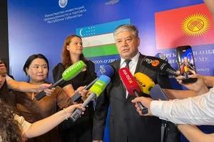 Кыргызстан и Узбекистан намерены увеличить товарооборот до $2 млрд, - НАИ