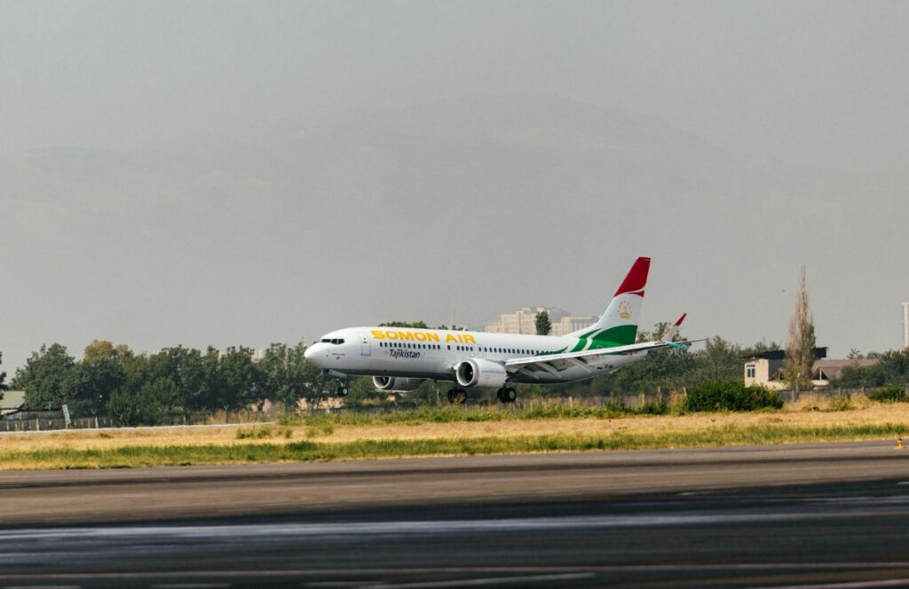 Авиапарк «Сомон Эйр» пополнился новым Boeing-737 MAX 8