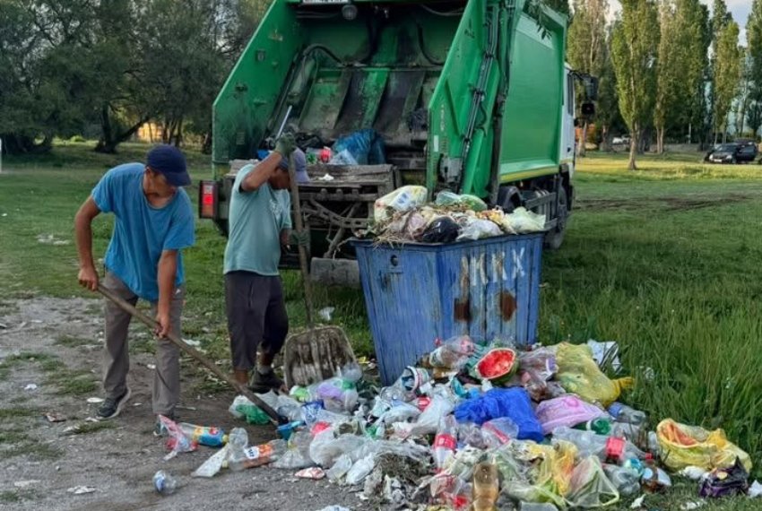 На Иссык-Куле муниципальное предприятие оштрафовали за незаконный сброс отходов