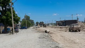 "Работа оживилась, когда мэр приехал". Жители жалуются на затянувшийся ремонт дороги