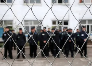 В Узбекистане увеличат время прогулок в СИЗО и усилят надзор за условно-досрочно освобожденными