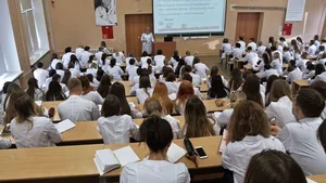 Минздрав начал перевод студентов неаккредитованных медвузов и колледжей